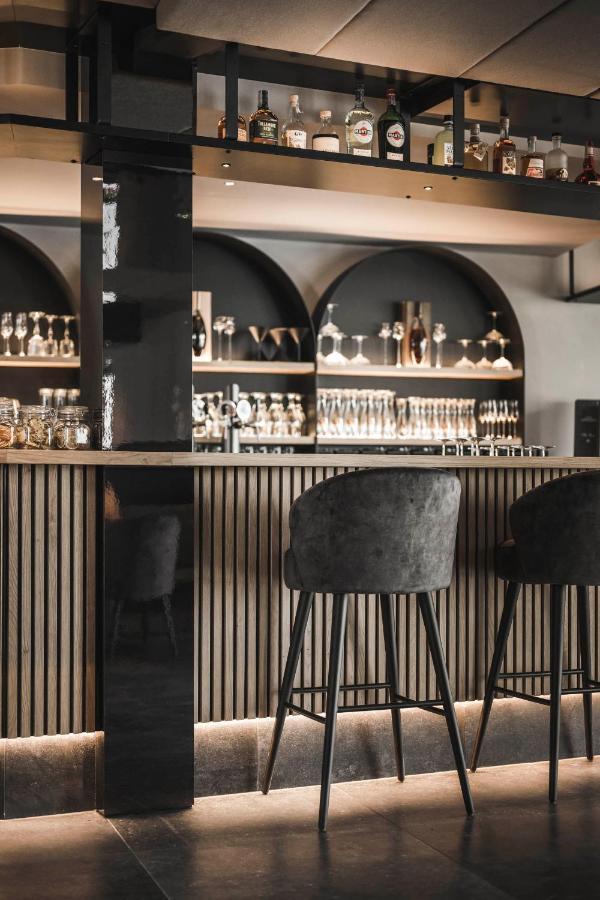 Somvita Suites Tirolo Bagian luar foto