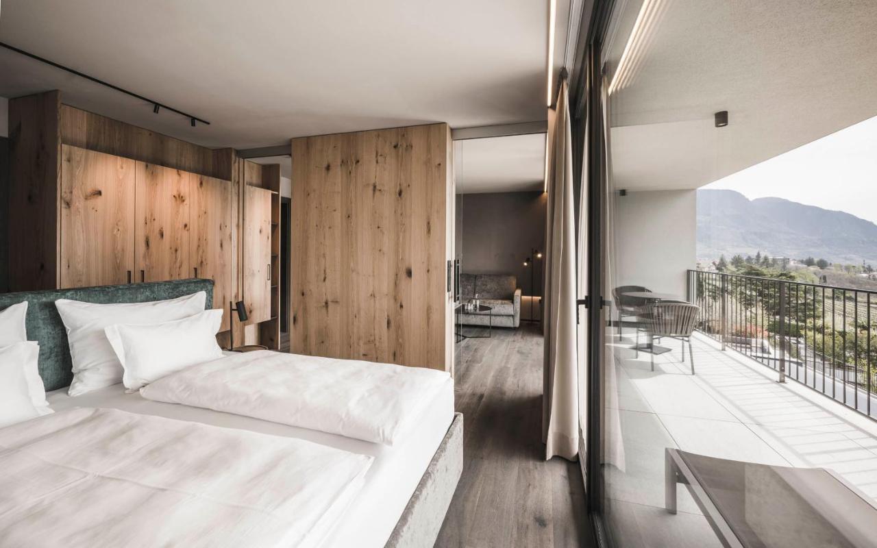 Somvita Suites Tirolo Bagian luar foto