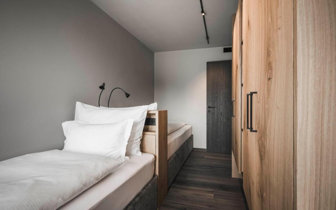 Somvita Suites Tirolo Bagian luar foto